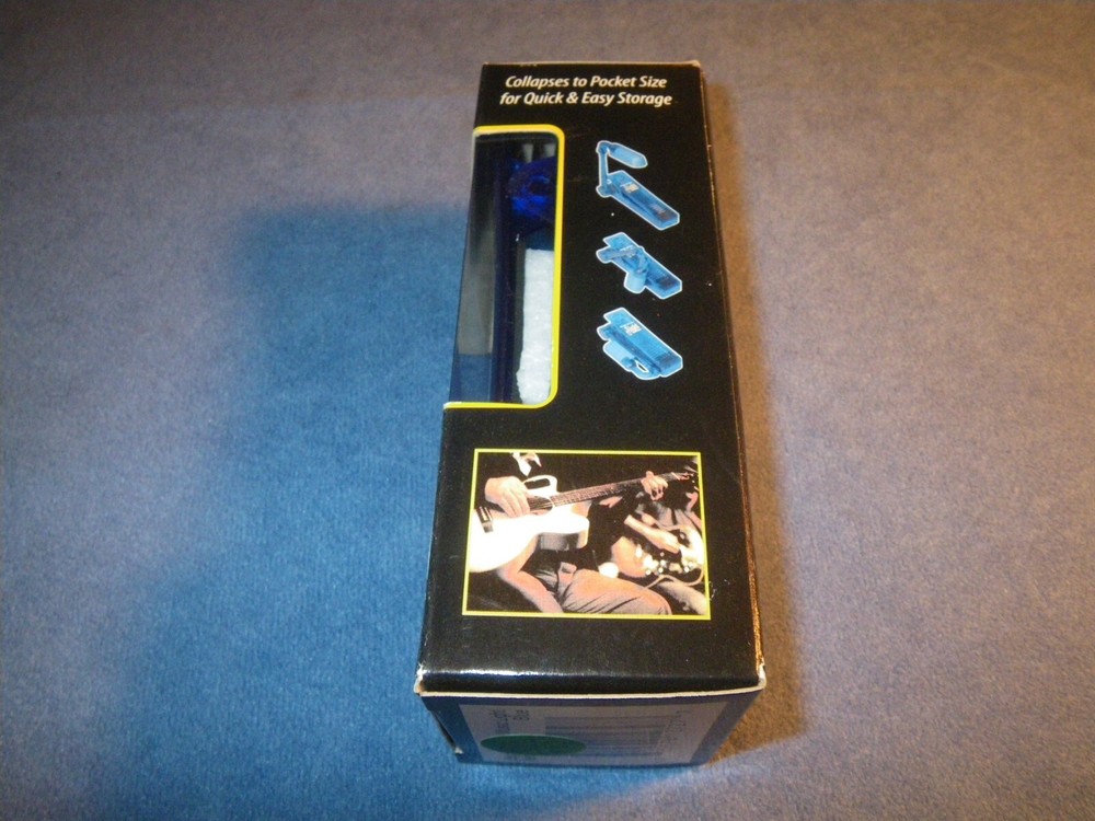 SIGHT READER COLLAPSIBLE MUSIC STAND LIGHT - BLUE - COMPACT FOLDABLE BATTERY