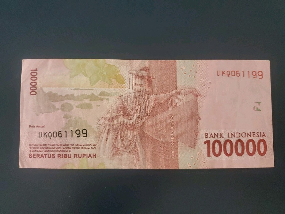100,000 INDONESIA RUPIAH 2016, Circulated