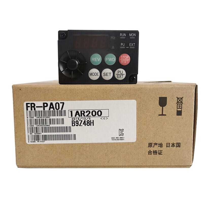 FR-PA07 New Sealed  Mitsubishi Inverter Operator Panel FR-PA07 IPCS