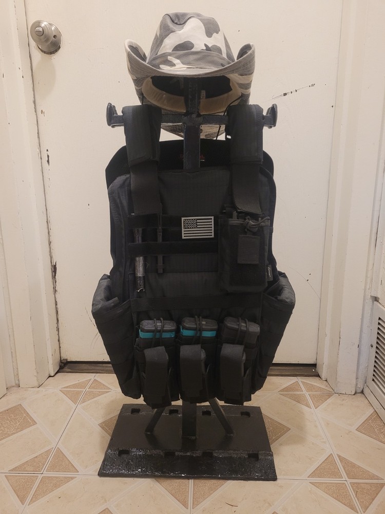 Body Armor Stand
