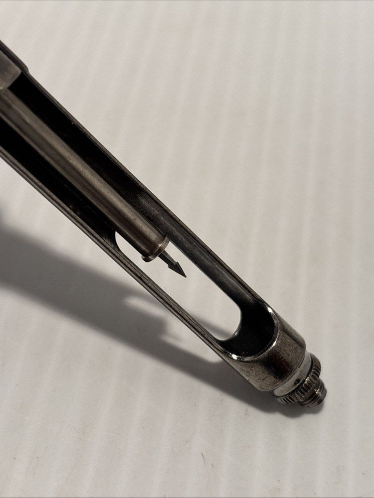Unbranded aspirating syringe