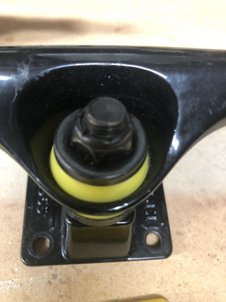 Kryptonics Skateboard Trucks 'Since 1965' ￼