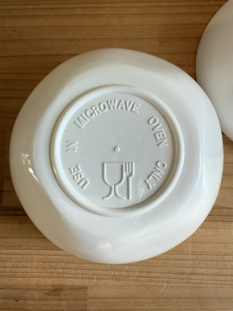 Apple Stuffed Pepper Microwave Cooker Container Holder White Plastic