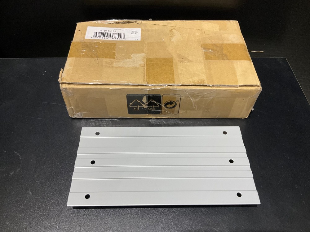 Ergotron Wall Mount Track 31-016-182 ✅❤️️✅❤️️ OPEN BOX ✅❤️️✅❤️️