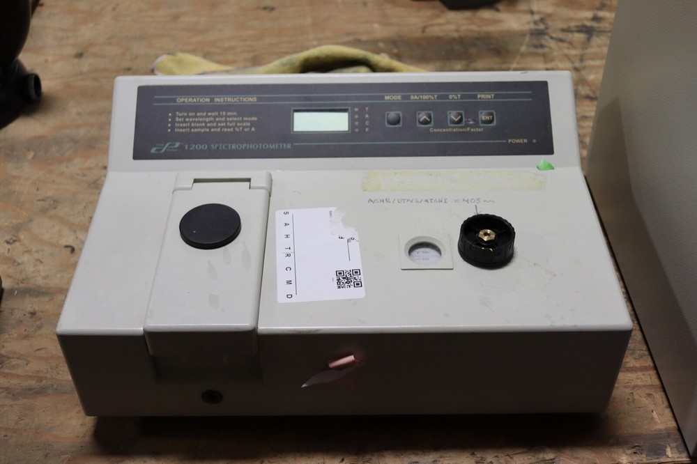 Cole Parmer 1200 SPECTROPHOTOMETER