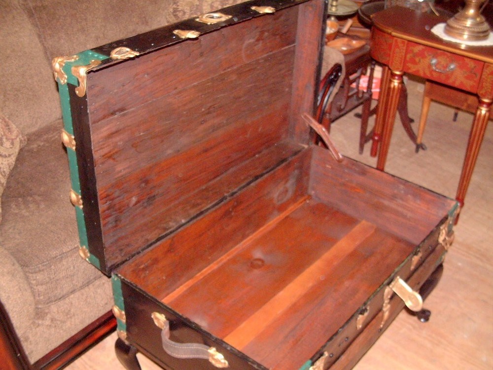 Vintage Trunk, Coffee Table, Storage Chest Chic Style