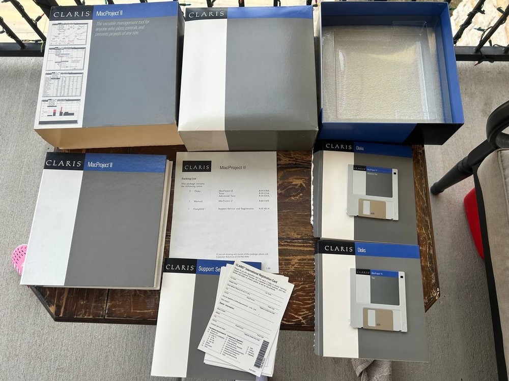 Claris MacProject II Boxed Software Disks Manuals Vintage
