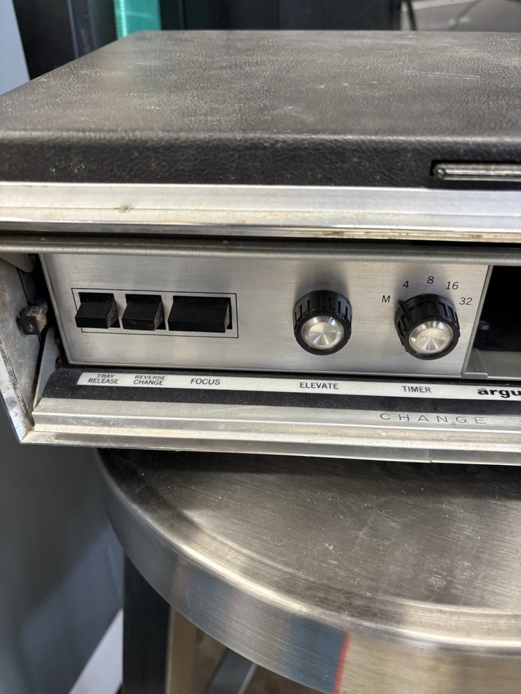 Argus Electromatic 572 Projector