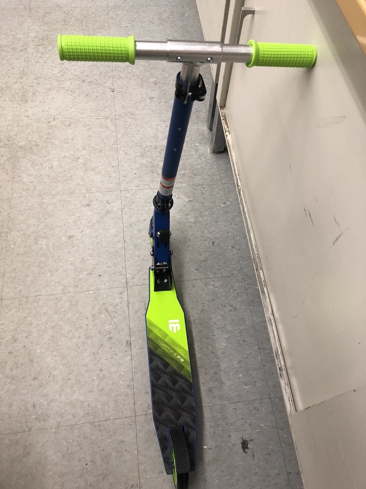 Mongoose Vortex F2 Kick Scooter