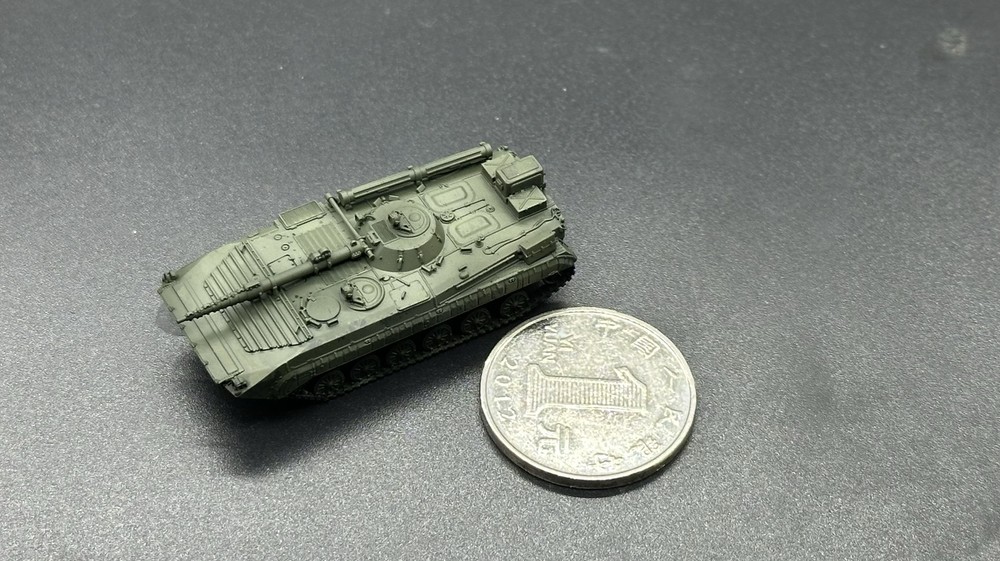 1/144 Bmp-1ksh Command Vehicle Finished Product Model