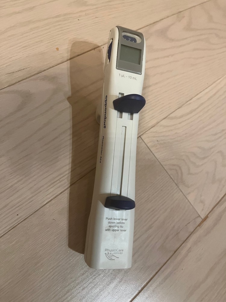 Eppendorf Repeater M4 Multi-Dispenser Pipette  pipet repeating  syringe d1