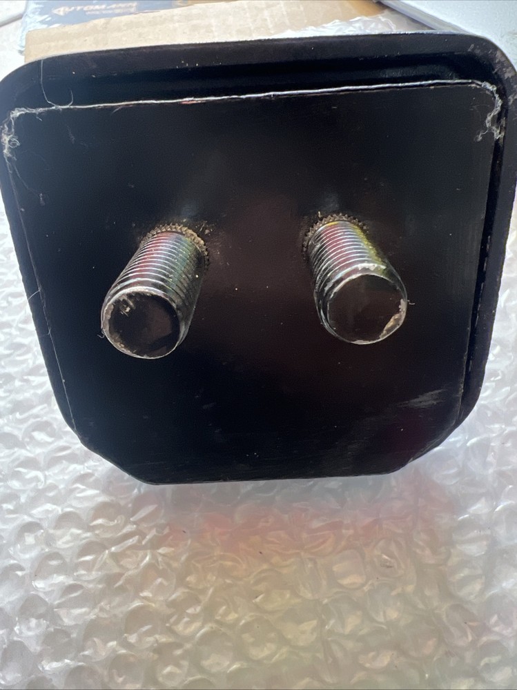 FREIGHTLINER RADIATOR ISOLATOR MOUNT