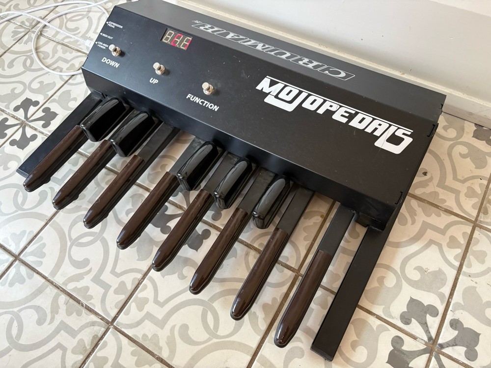 Crumar MojoPedals 13-note MIDI Pedalboard