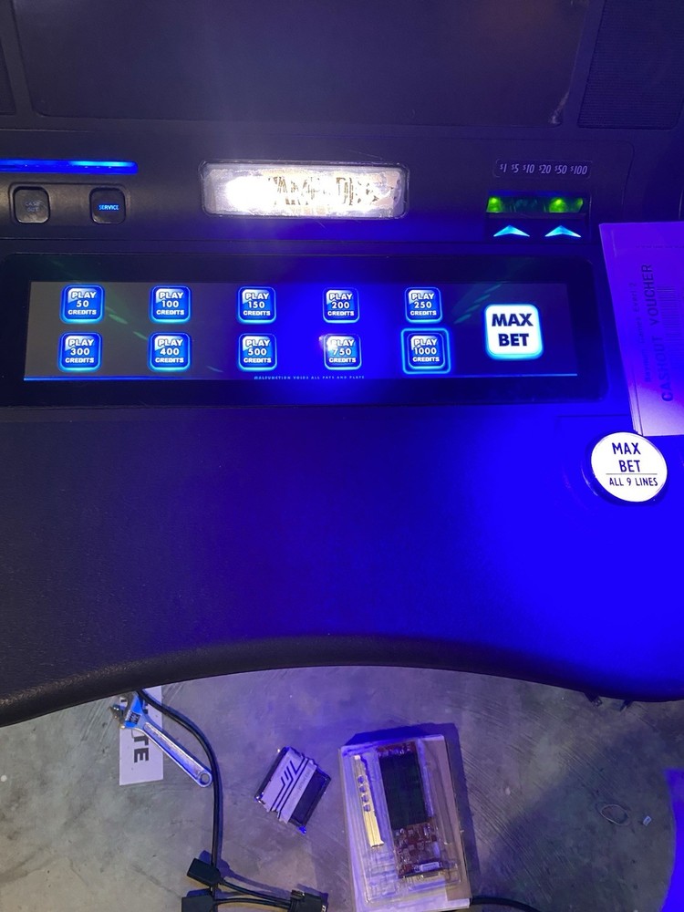 Everi High Voltage Blackout Slot Machine (Bill Acceptor & Ticket Printer)
