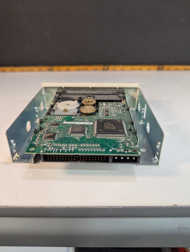 Quantum Travan STT320000A 20GB IDE LR-56637 Tape Drive, Untested