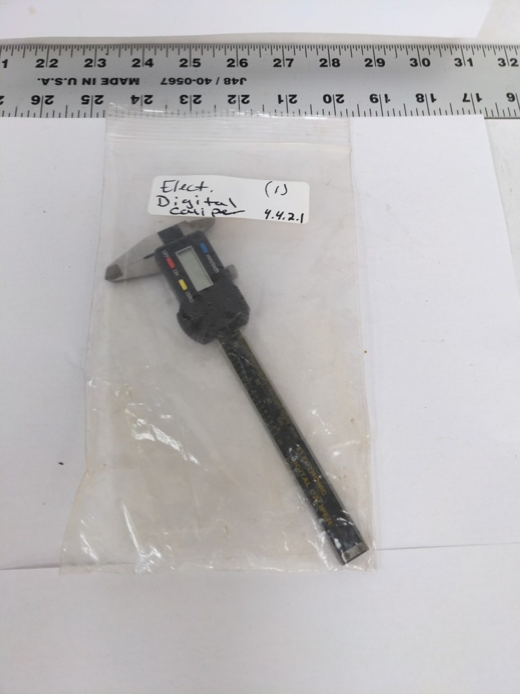 ELECTRONIC DIGITAL CALIPER