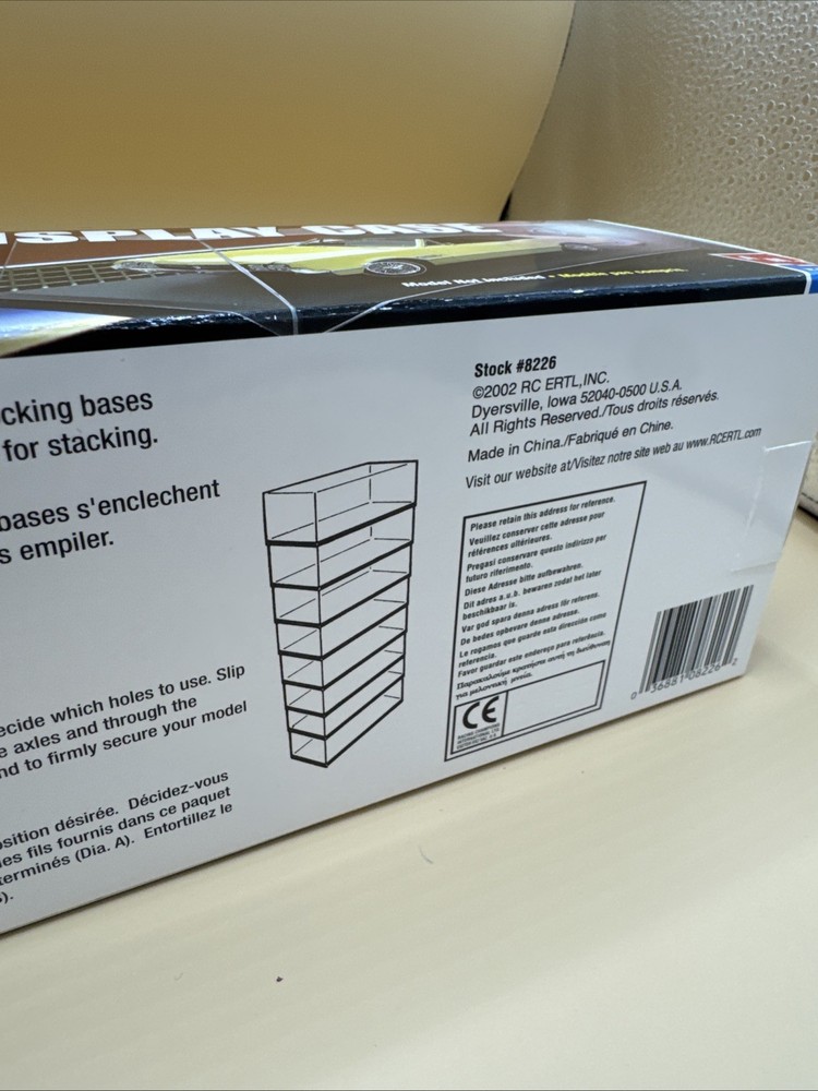 Prestige 1/25 AMT ERTL Model Stackable Display Case 8226