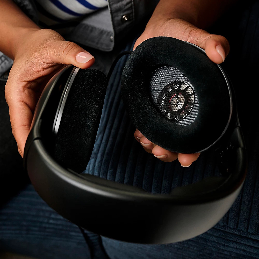 Sennheiser HD 550 Open-Back Headphones LN