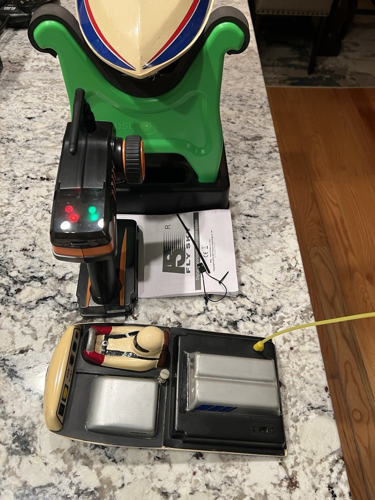 Moroso High Speed RC Boat Without Battery Untested.With transmitter/ Receiver