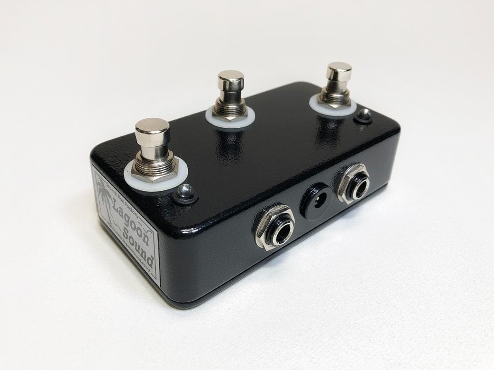 Operation of two latch switches + status reversal CTL DOUBLE CONTROL