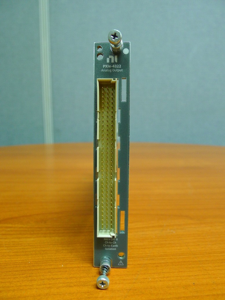 NI PXIe-4322 Analog Output Module