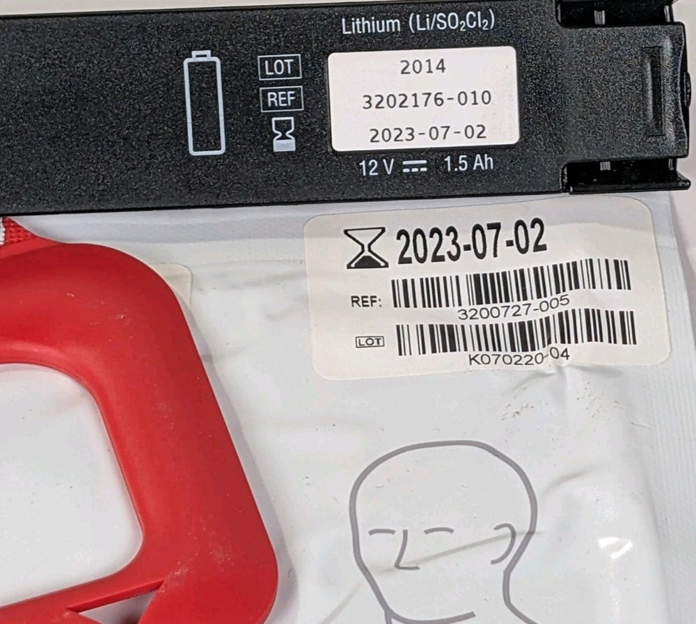 Physio Control Lifepak CR Plus With Case