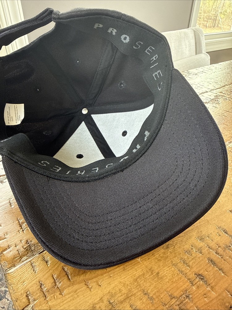 PGA Tour Pro Series Adjustable Hat Black Structured Golf Cap EUC