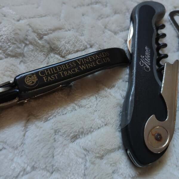 Lot Of Three Waiter's Corkscrew Pulltaps Kiona
