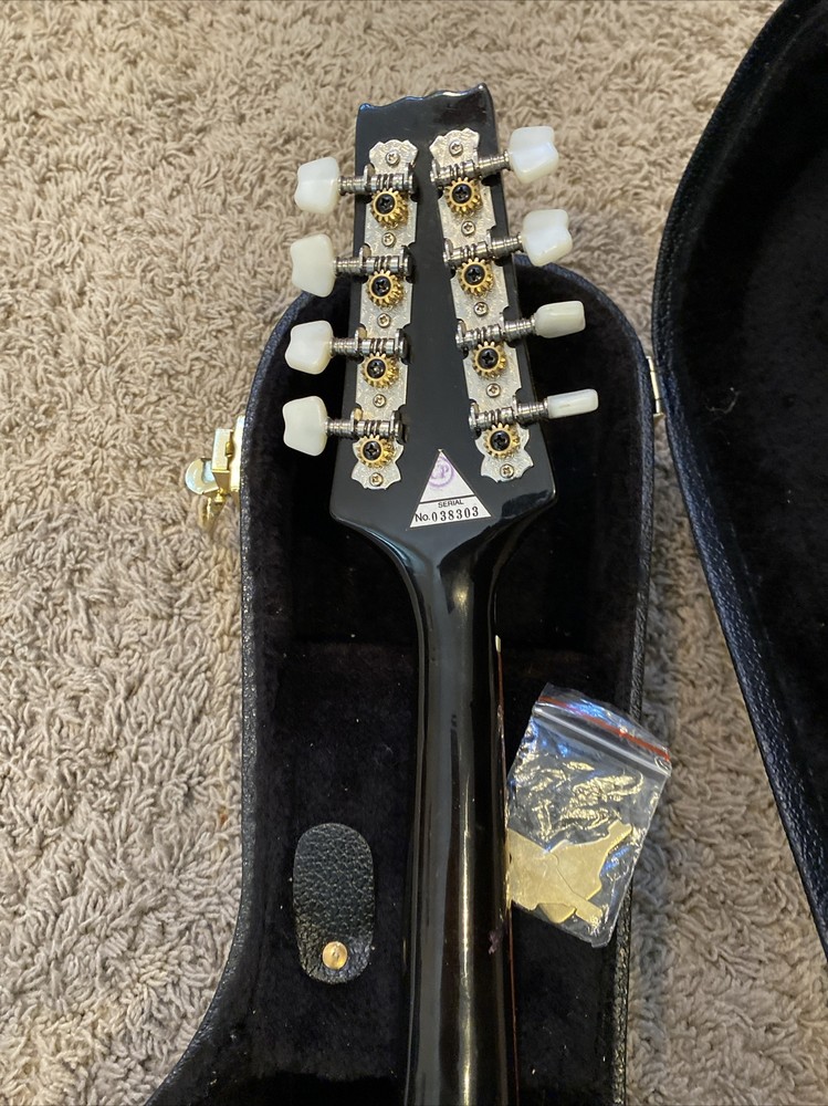 Espanola Mandolin With Hard Case