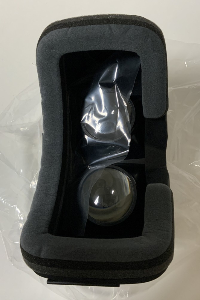 🧷 Zeiss VR ONE Plus Headset White 🆕 As Shown, 👉MISSING STRAPS👈