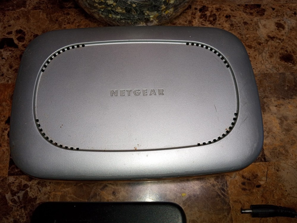 NETGEAR Cable/DSL Web Safe Router Gateway RP614