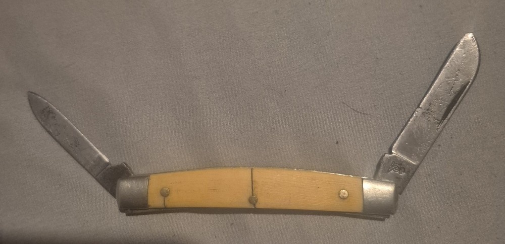 Queens Cutlury Vintage Knife