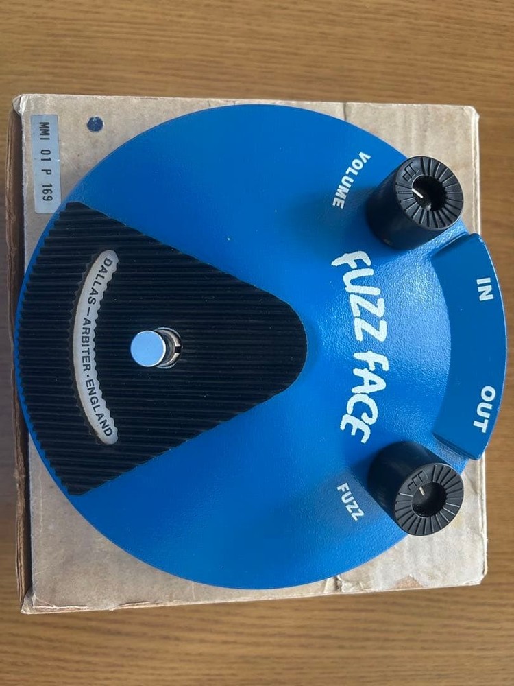 Fuzz Face guitar effector