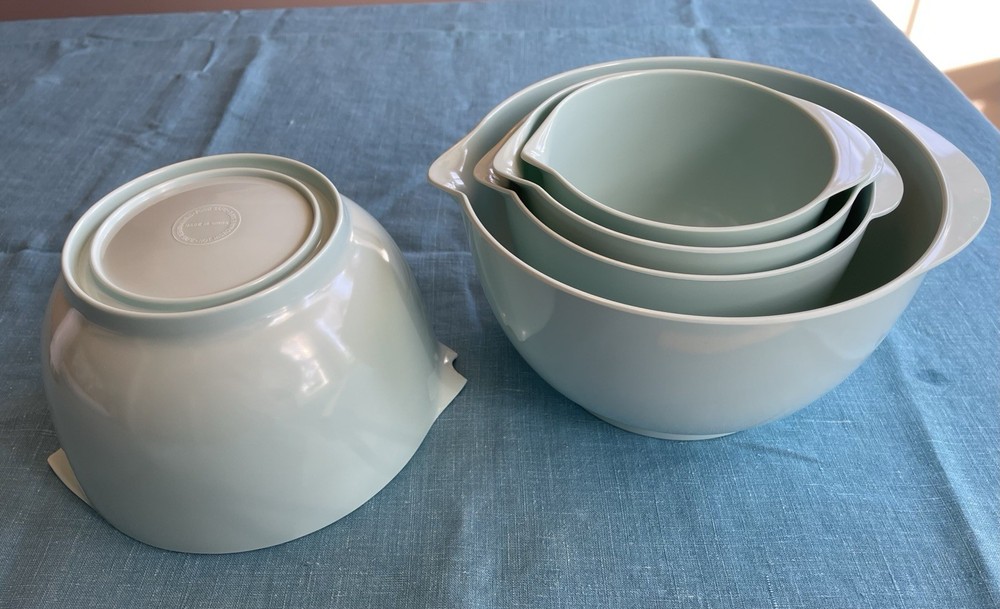 5 Sizes Melamine Pour Spout Nesting Mixing Bowls Robin Egg Blue