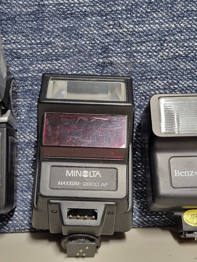 Lot of Camera Flashes UNTESTED