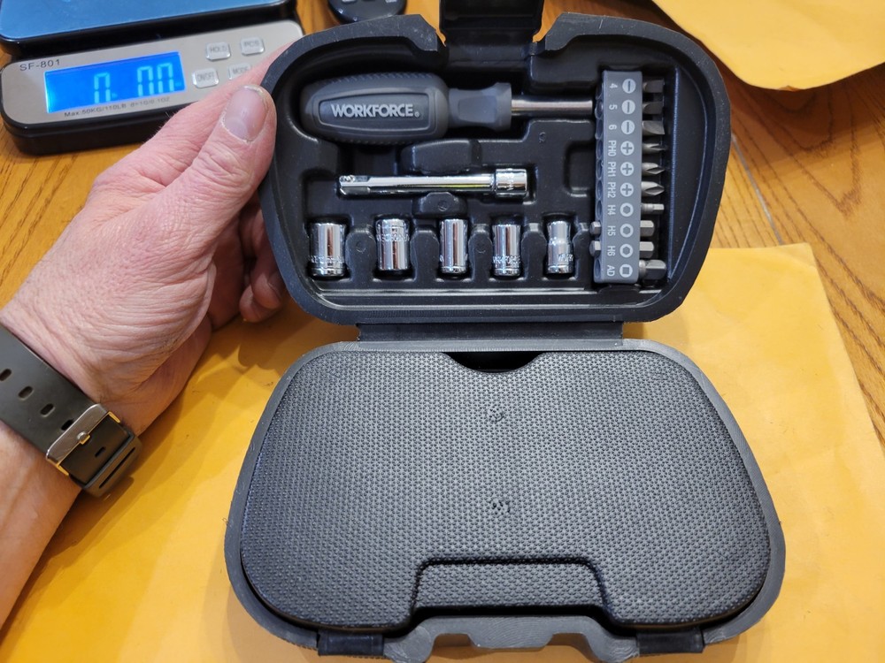 WORKFORCE 16 PIECE MINI FOLDING TOOL KIT- NICE