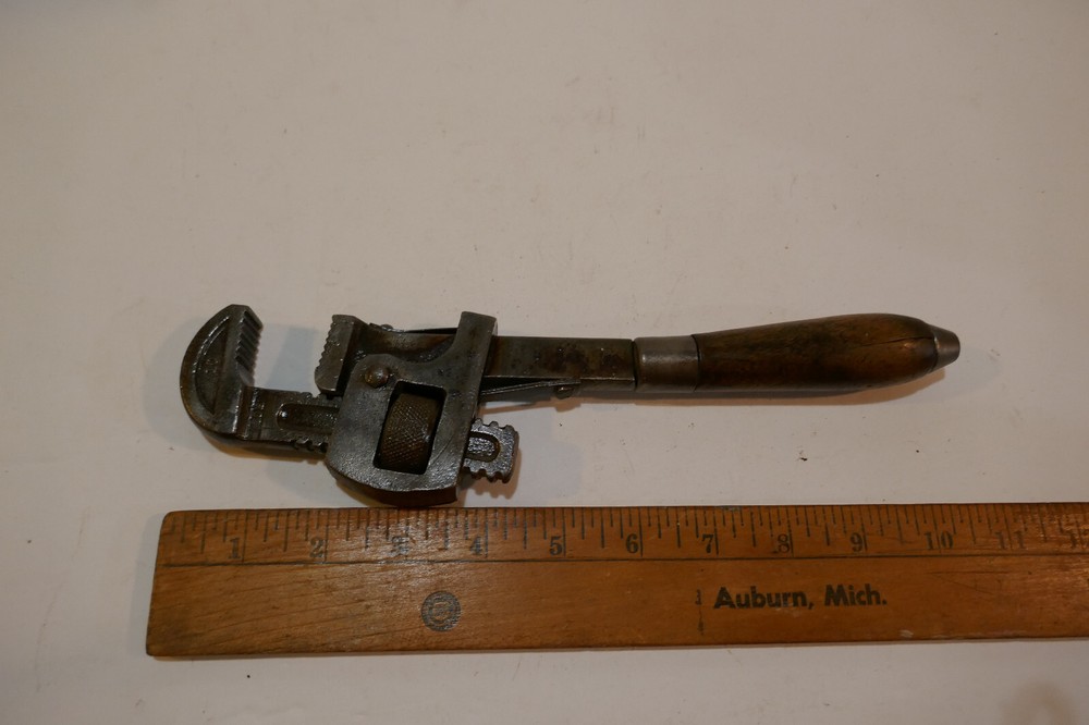 Antique JP Daniel & Son 10” Pipe Wrench Nice Condition
