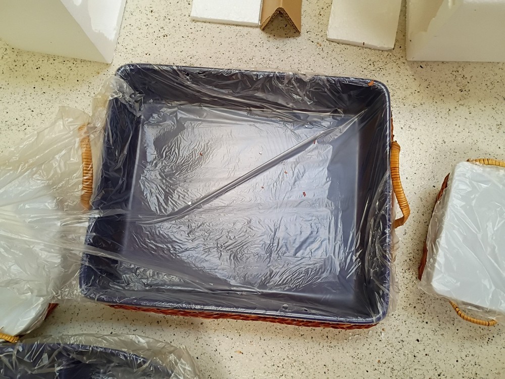 temp-tations 8 Piece Combo, Ceramic & Basket Nesting Bakeware Set, lids (new)