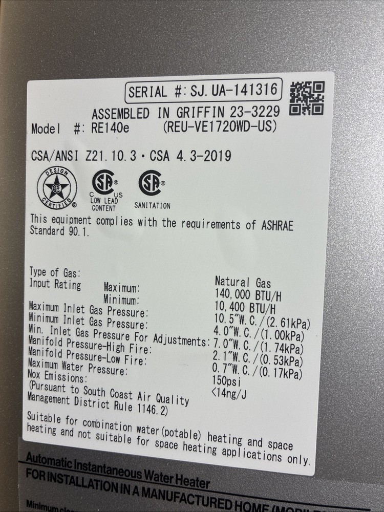 Rinnai RE140eN Outdoor Tankless Water Heater 140k BTU Natural Gas (B-26 #1753)