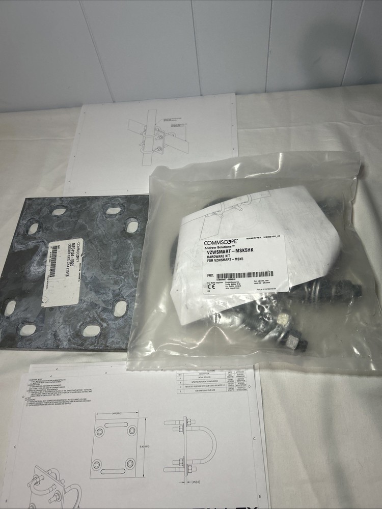 VZWSMART-MSK5 COMMSCOPE CROSSOVER PLATE AND HARDWARE KIT FOR ANTENNA MOUNTS