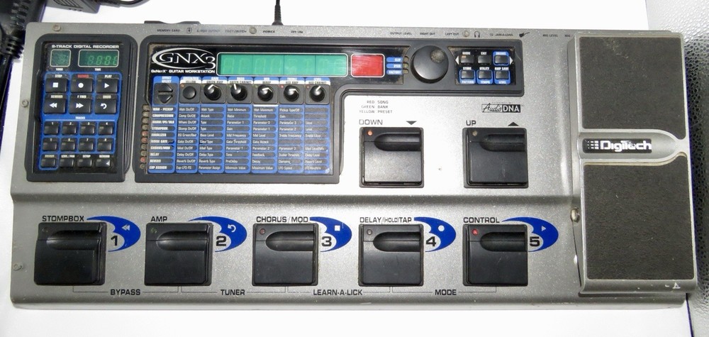 DigiTech GNX3 Guitar Workstation Multi-Effects Pedalboard