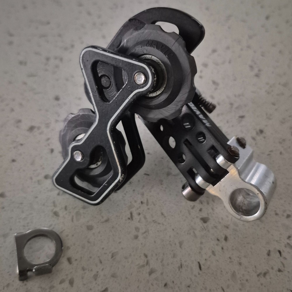 Mavic 851 SSC Rear Derailleur missing mounting bolt