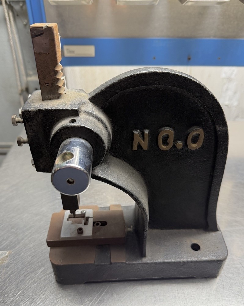 No. 0 Arbor Press Cast Iron *No Lever*