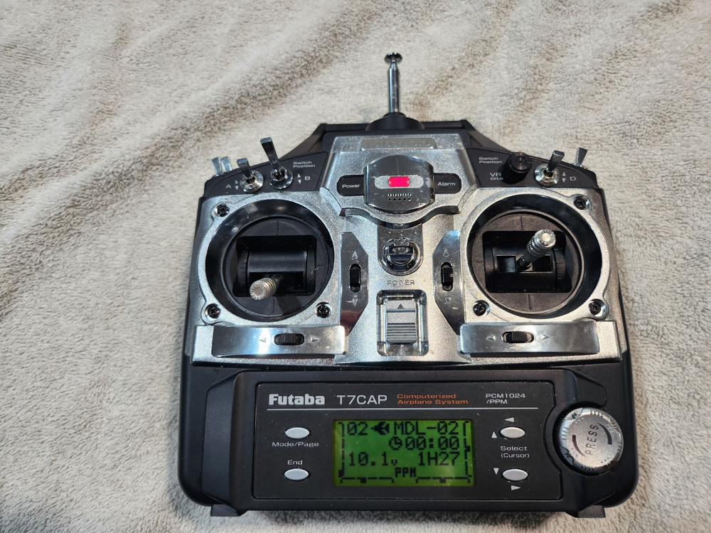 Futaba radio control transmitter / receiver fm 7c