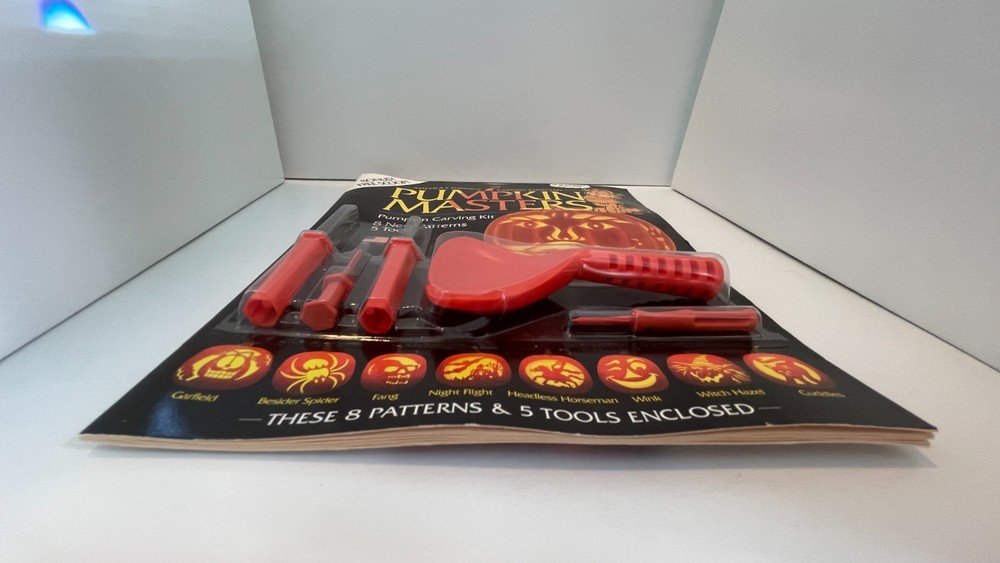 Vintage 1995 Pumpkin Masters Carving Kit Set 5 Tools 8 Patterns