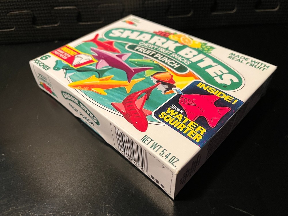 1990 Shark Bites Fruit Snacks (red squirter) - Replacement novelty display box