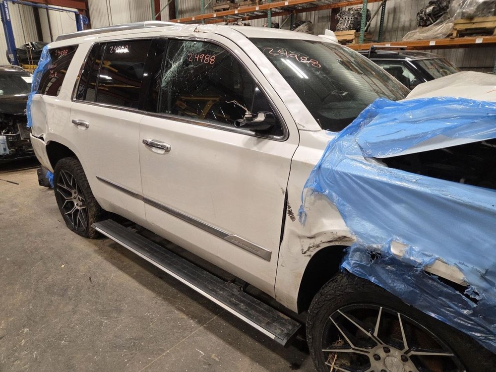Fuse Box Engine Fits 15-20 ESCALADE 1540797