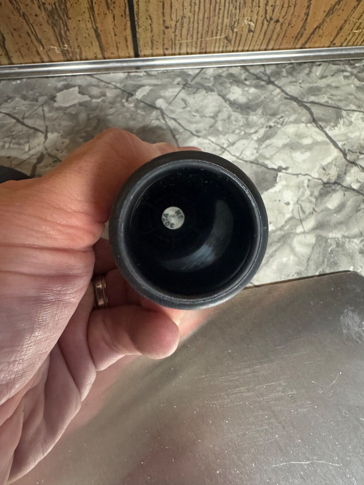 Wal-Board Aluminum Soft Grip Hawk -Mortar Board Holder