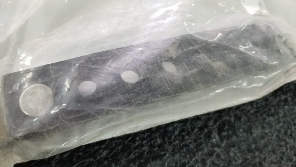 518600 Universal Hanger