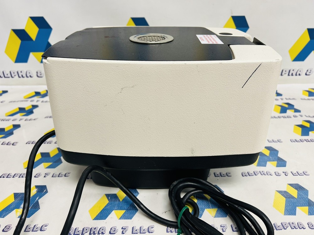 Adams Micro-Hematocrit II Centrifuge